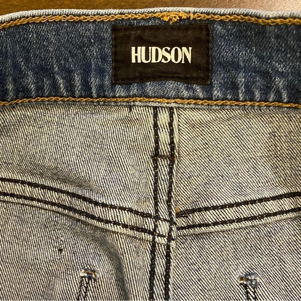 Hudson 26 (US 2) Zoeey High Rise Straight Crop Stretch Distressed Womens Jeans